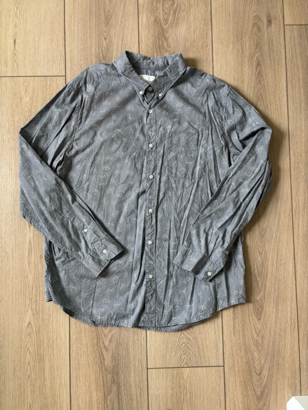 American Eagle Outfitters Gray Button-Down Shirt